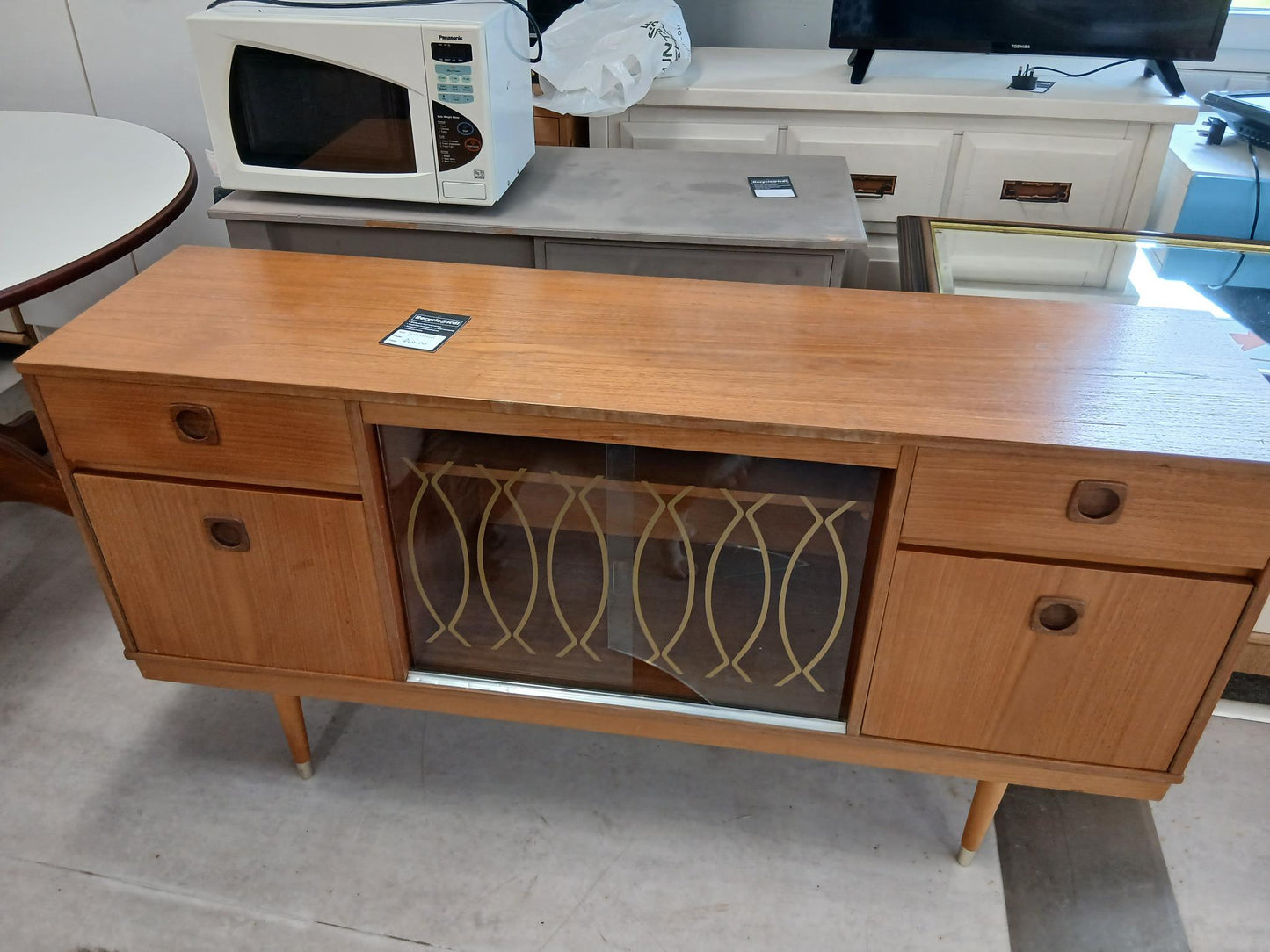Side board